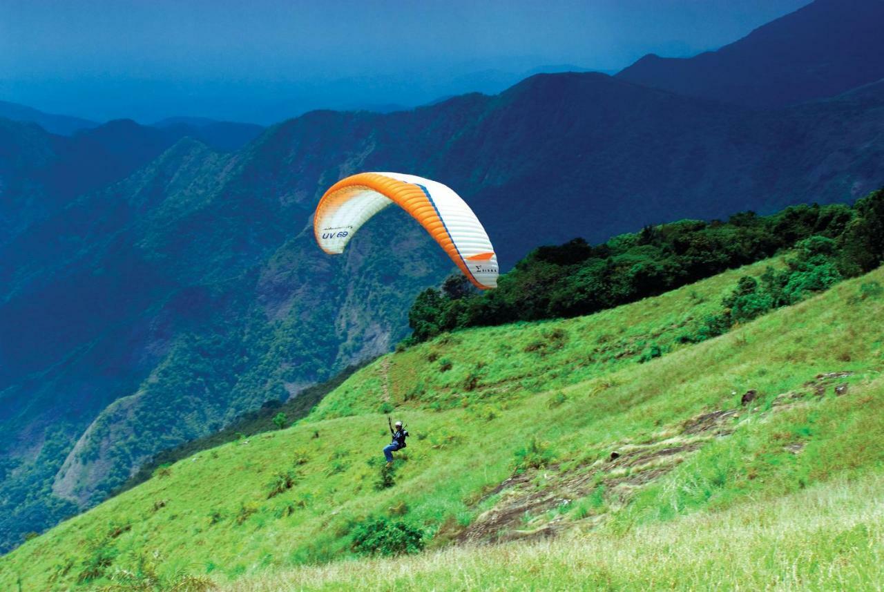 Holiday Vagamon Luaran gambar